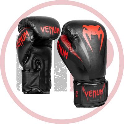 Боксерские перчатки Venum Impact